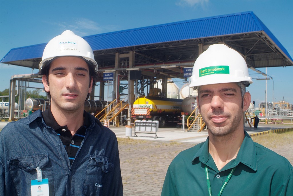 Lorenzo Bongiorni e Gustavo Pchara, os principais responsáveis pela implementação do Elipse E3 