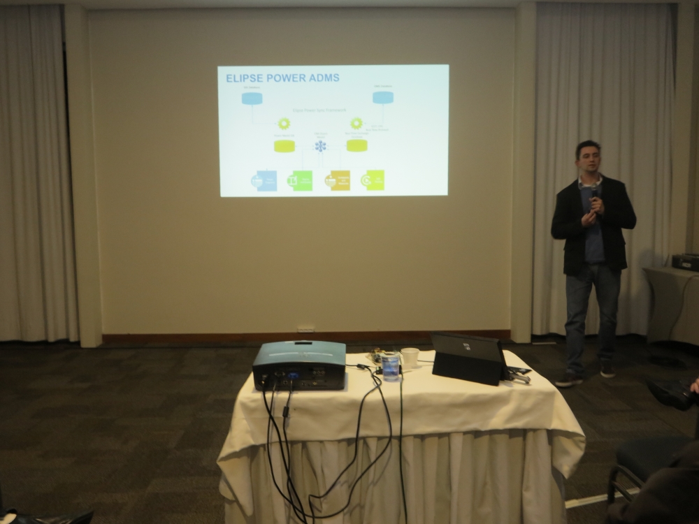 Figura 3. Mateus Santos Vieira Machado, analista de negócios de energia da Elipse, falou sobre o Elipse Power, solução com aplicação em centros de operação, transmissão e distribuição elétrica